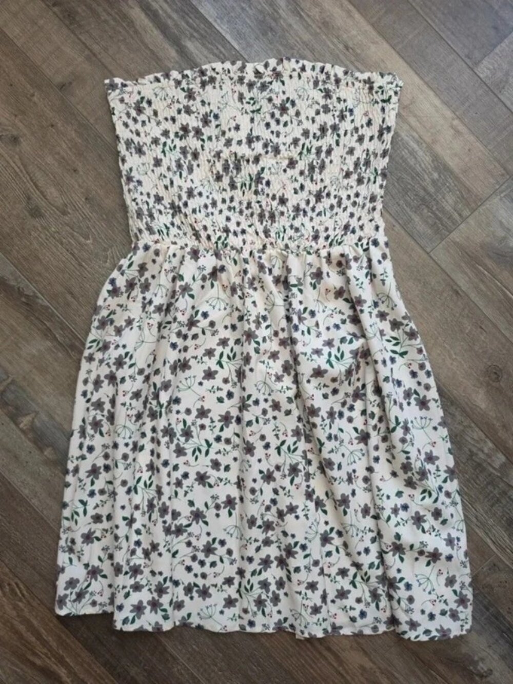 Shein white black floral smocked strapless dress XS New summer vacation boho